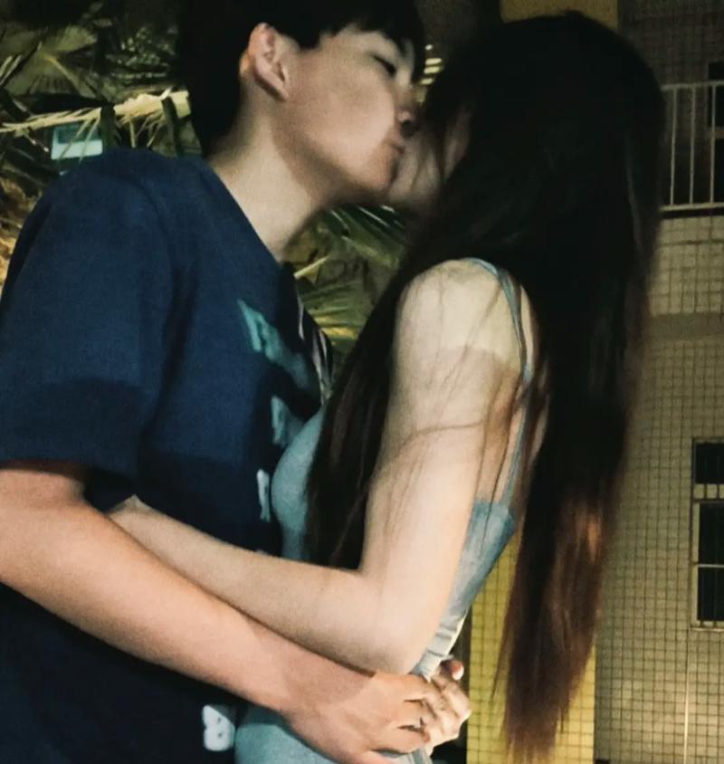 拼搏的背后是满足和喜悦（拼搏的背后是满足和喜悦）