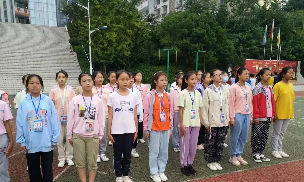 记忆犹新的班级活动（探秘之旅）