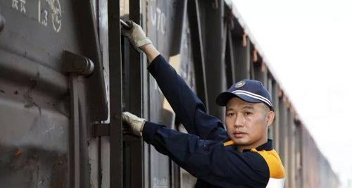 追逐梦想的路上（一个坚持不懈的小球员）