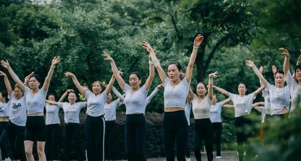 小豆子和她的乐趣之旅（享受生活中的点滴，成为快乐的人）