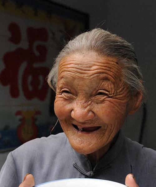 奶奶的善良与勤劳