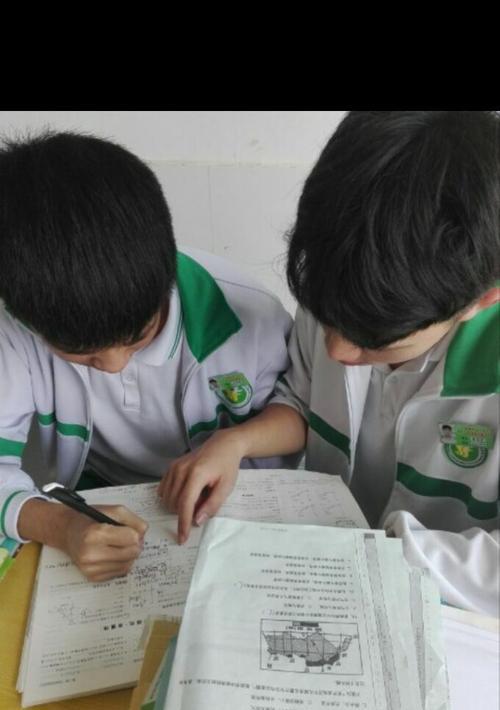 乐于助人的小伙子（帮助他人，成就自己）
