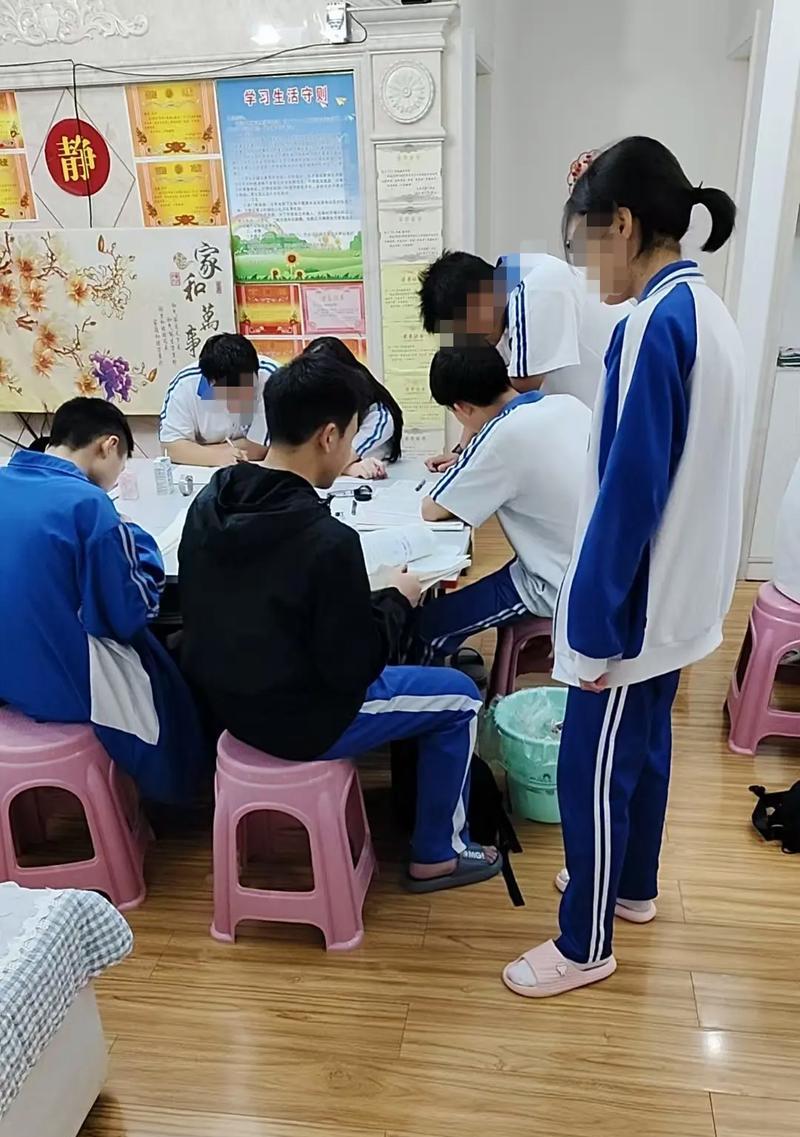 同学之间的友情（帮助我找到自信的同学）